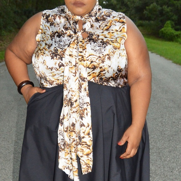 Vince Camuto Bow Tie Neck Blouse - Picture 1 of 1